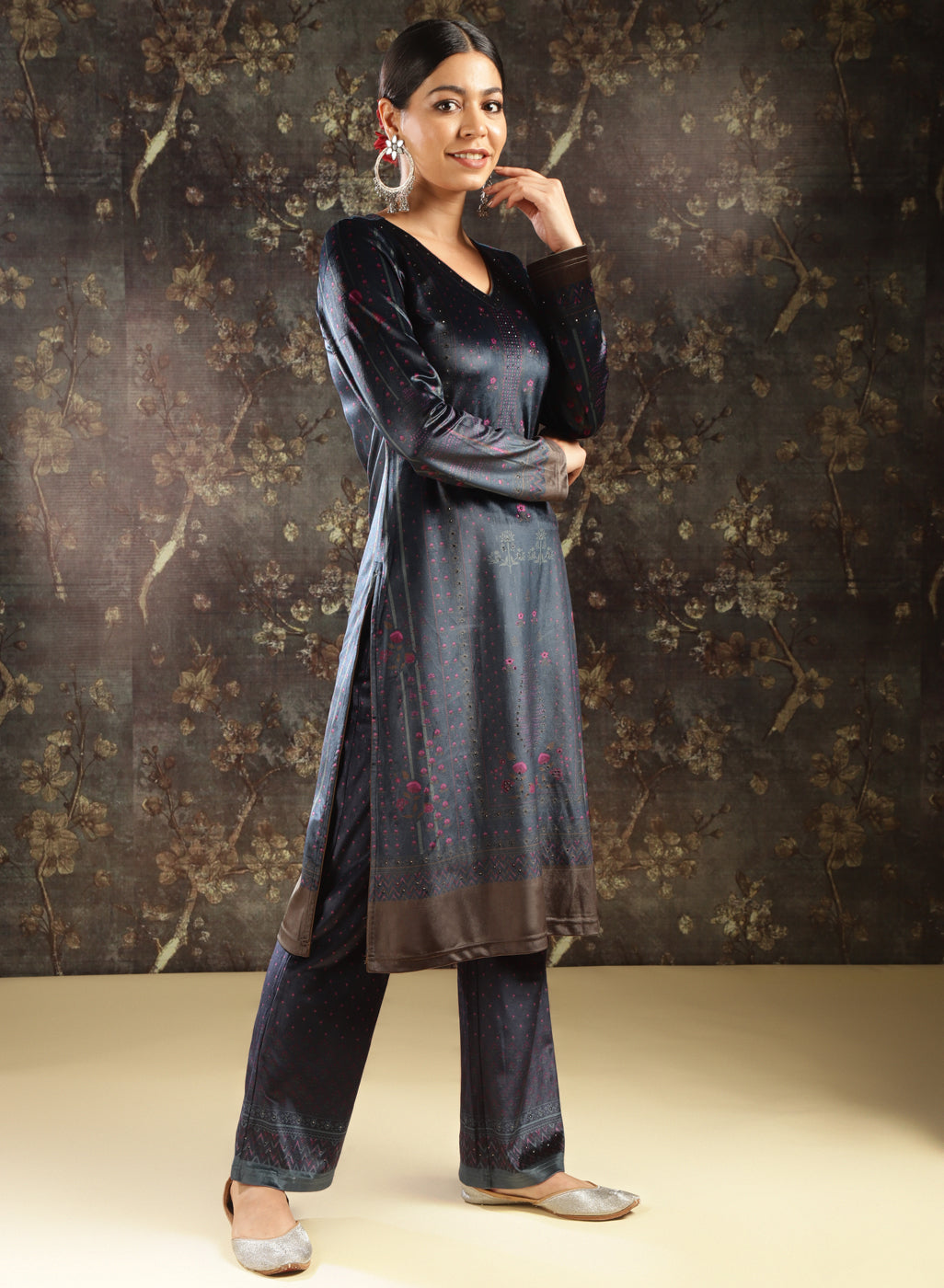 Buy Mirror Work Kurtis for Women Online from India's Luxury Designers 2024